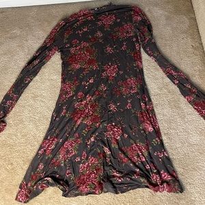 Long Sleeve Floral Dress - Medium